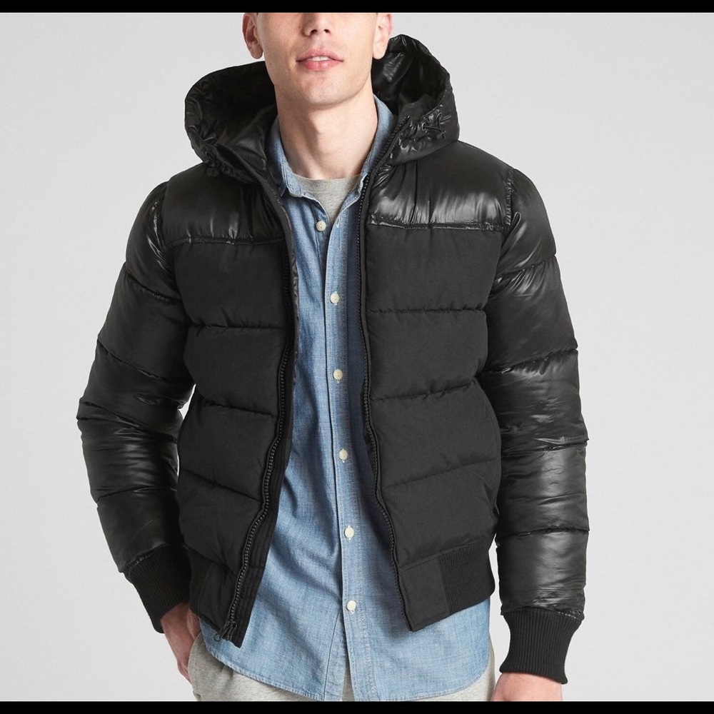 GAP men’s hooded puffer jacket (NEW)